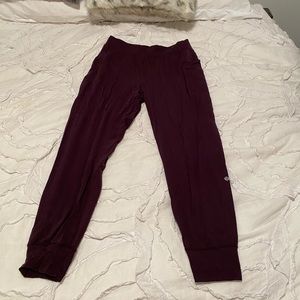 Lululemon maroon thin joggers, 12
